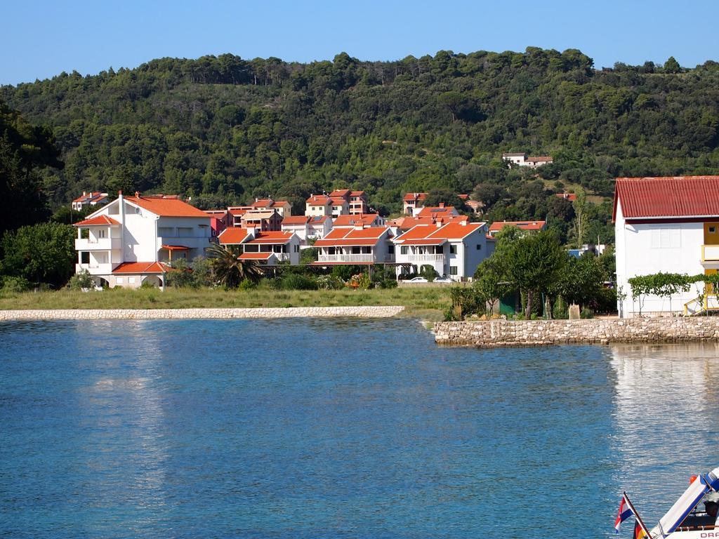 Villas Rab Palit Δωμάτιο φωτογραφία