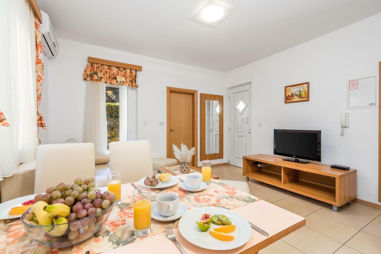 Villas Rab Palit Εξωτερικό φωτογραφία