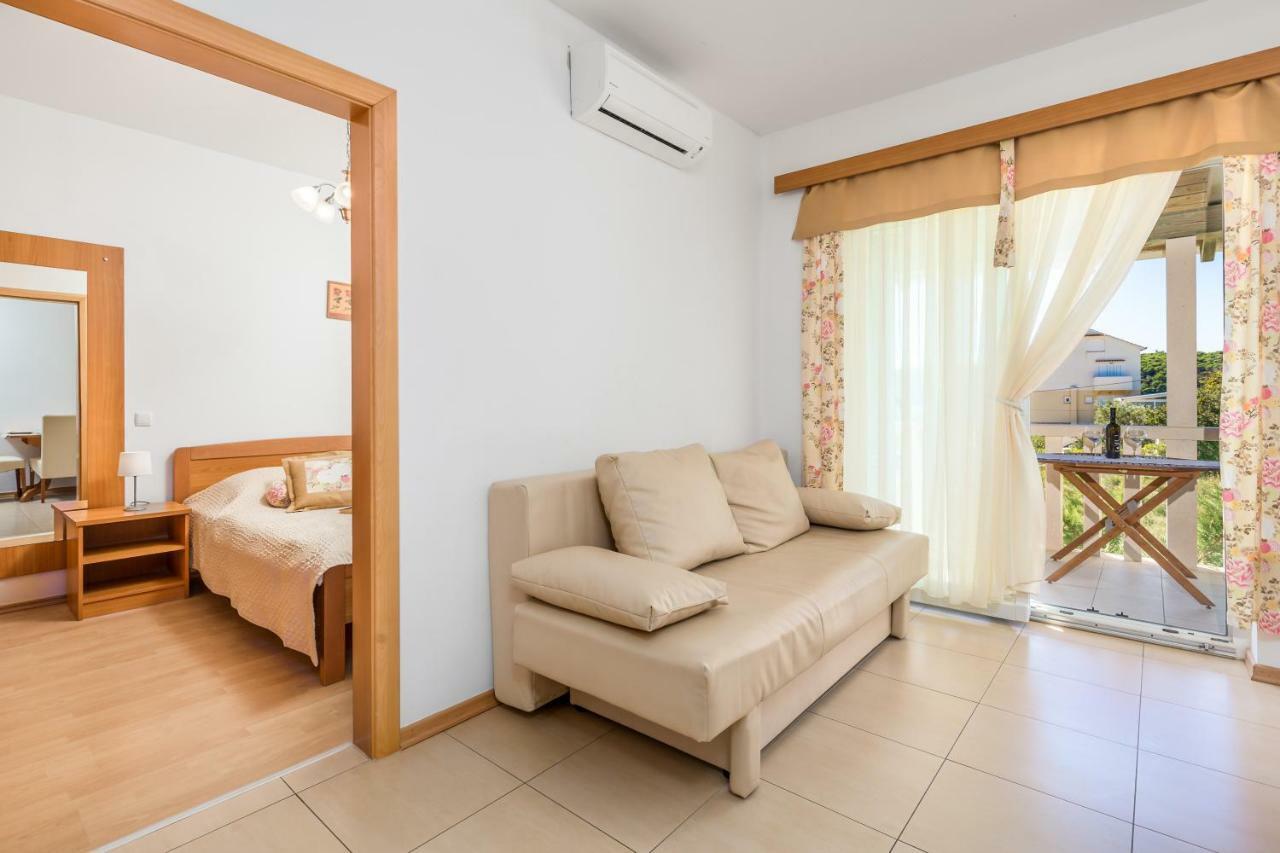 Villas Rab Palit Εξωτερικό φωτογραφία