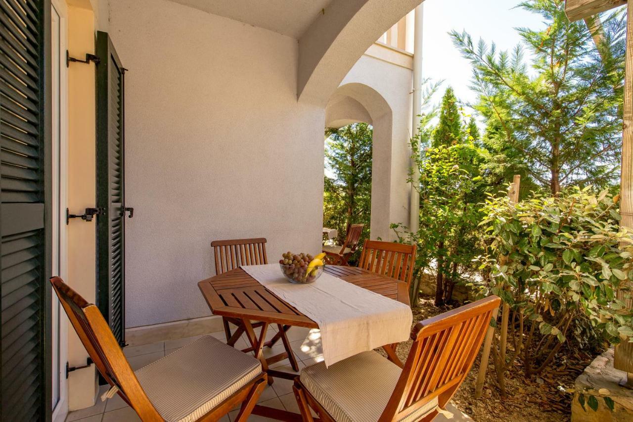 Villas Rab Palit Εξωτερικό φωτογραφία