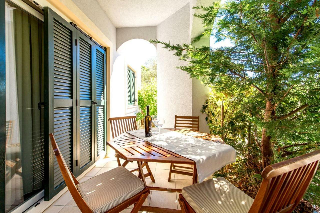 Villas Rab Palit Εξωτερικό φωτογραφία